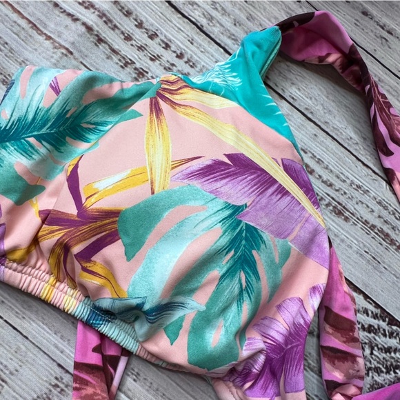 Bar III Tropical Bikini Swim Top - Picture 5 of 6